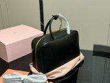 ミュウミュウバッグ Miu Miu 2025新作 ブリーフケース