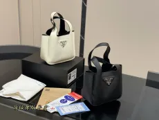 プラダバッグ PRADA 2025新作 トートバッグ