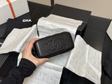 シャネルバッグ CHANEL 2025新作 化粧ポーチ