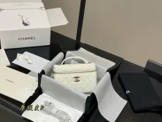 シャネルバッグ CHANEL 2025新作 ショルダーバッグ