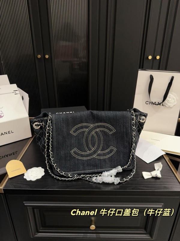シャネルバッグ CHANEL 2025新作 チェーンバッグ