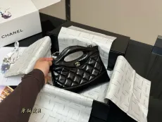 シャネルバッグ CHANEL 2025新作 ハンドチェーンバッグ
