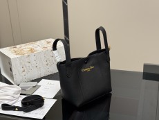 ディオールバッグ DIOR 2025新作 バケットバッグ
