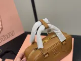 ミュウミュウバッグ Miu Miu 2025新作 ブリーフケース
