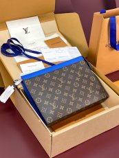 ルイヴィトンバッグ LOUIS VUITTON 高品質 2025新作 クラッチ M12820