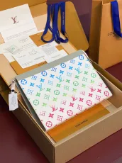 ルイヴィトンバッグ LOUIS VUITTON 高品質 2025新作 クラッチ M13907
