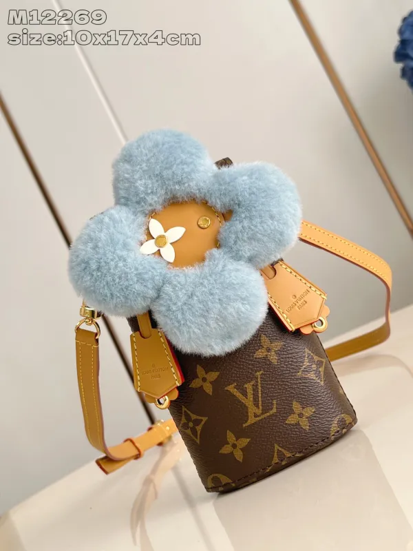 ルイヴィトンバッグ LOUIS VUITTON 高品質 2025新作 クロスボディバッグ M12269