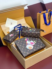 ルイヴィトンバッグ LOUIS VUITTON 高品質 2025新作 収納バッグ M13762