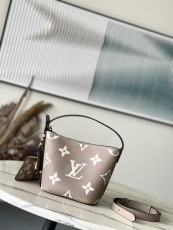 ルイヴィトンバッグ LOUIS VUITTON 高品質 2025新作 バケットバッグ M13045