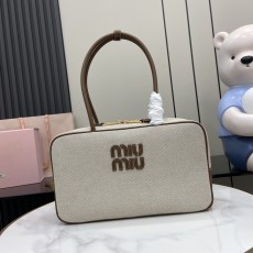 ミュウミュウバッグ Miu Miu 高品質 2025新作 ブリーフケース
