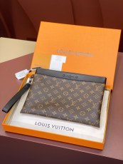 ルイヴィトンバッグ LOUIS VUITTON 高品質 2025新作 クラッチ M82079