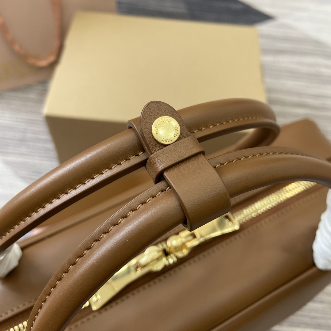 ミュウミュウバッグ Miu Miu 高品質 2025新作 ブリーフケース
