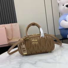 ミュウミュウバッグ Miu Miu 高品質 2025新作 ハンドバッグ