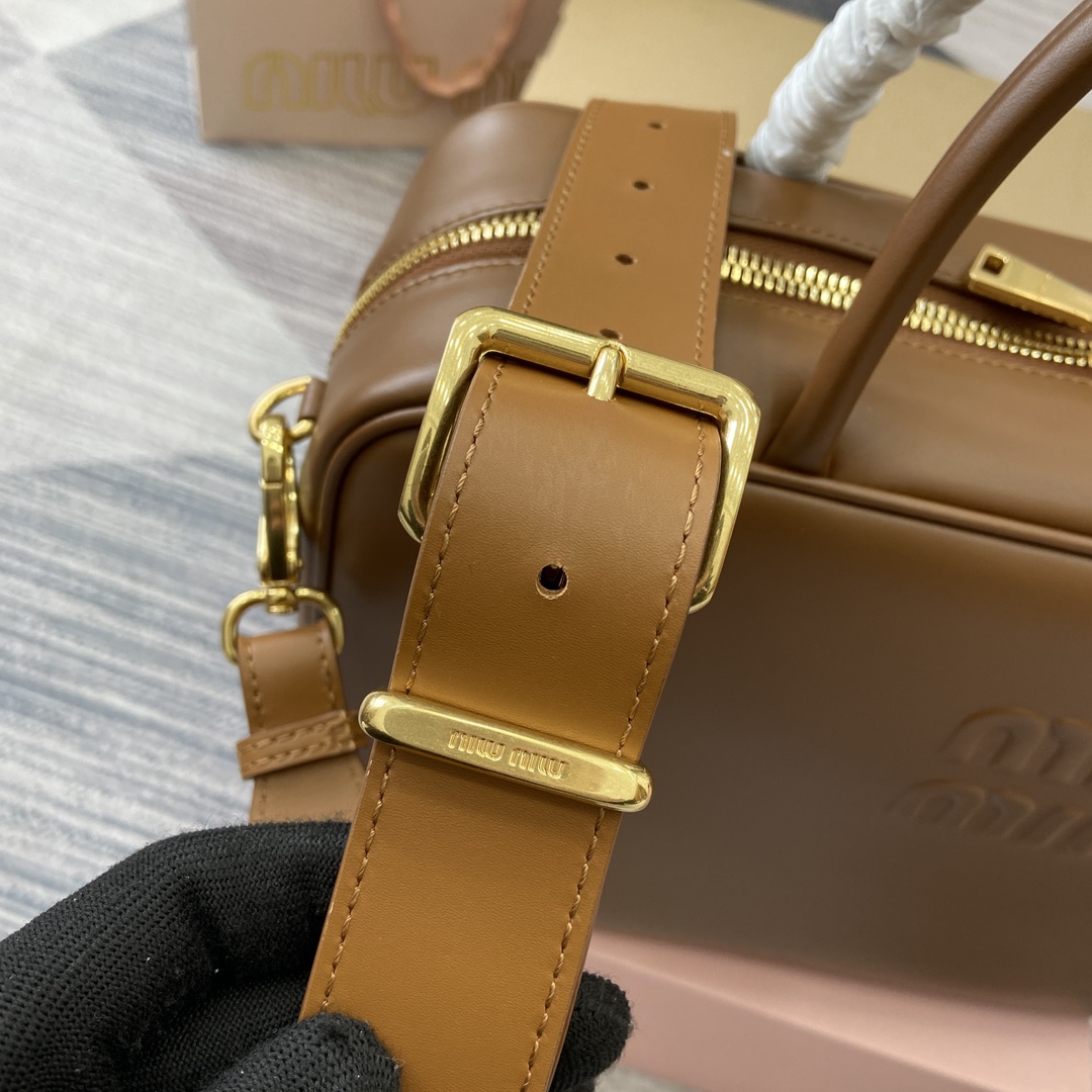 ミュウミュウバッグ Miu Miu 高品質 2025新作 ブリーフケース