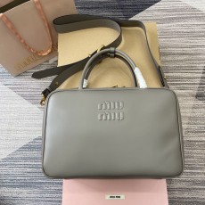 ミュウミュウバッグ Miu Miu 高品質 2025新作 ブリーフケース