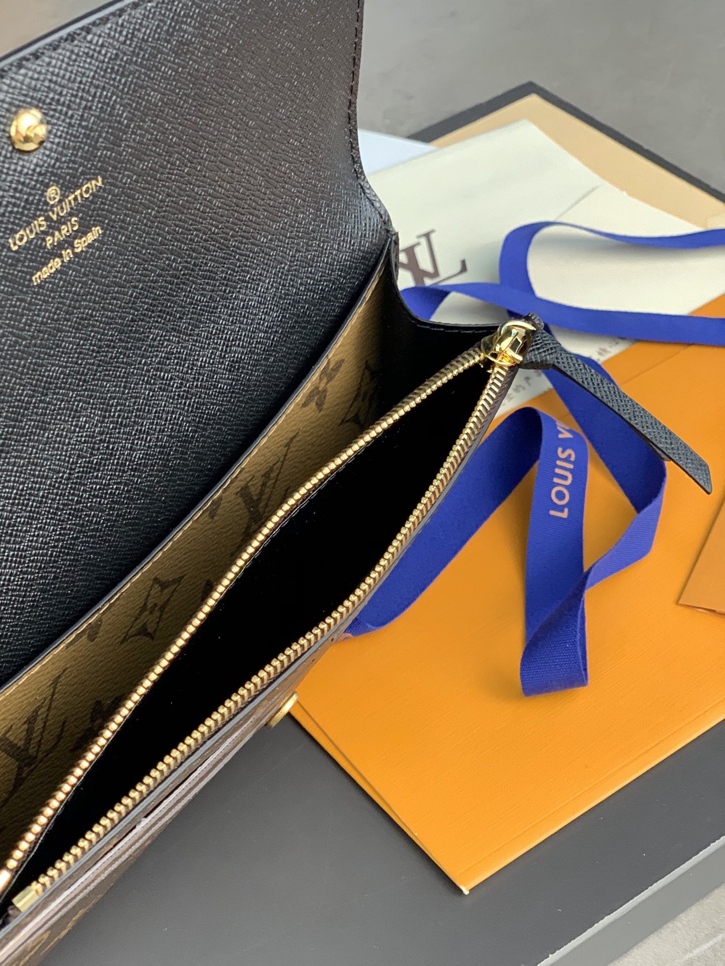 ルイヴィトン財布 LOUIS VUITTON 高品質 2025新作 財布 M82157