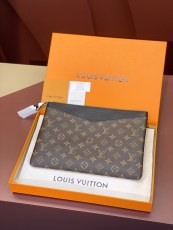 ルイヴィトンバッグ LOUIS VUITTON 高品質 2025新作 クラッチ M62048