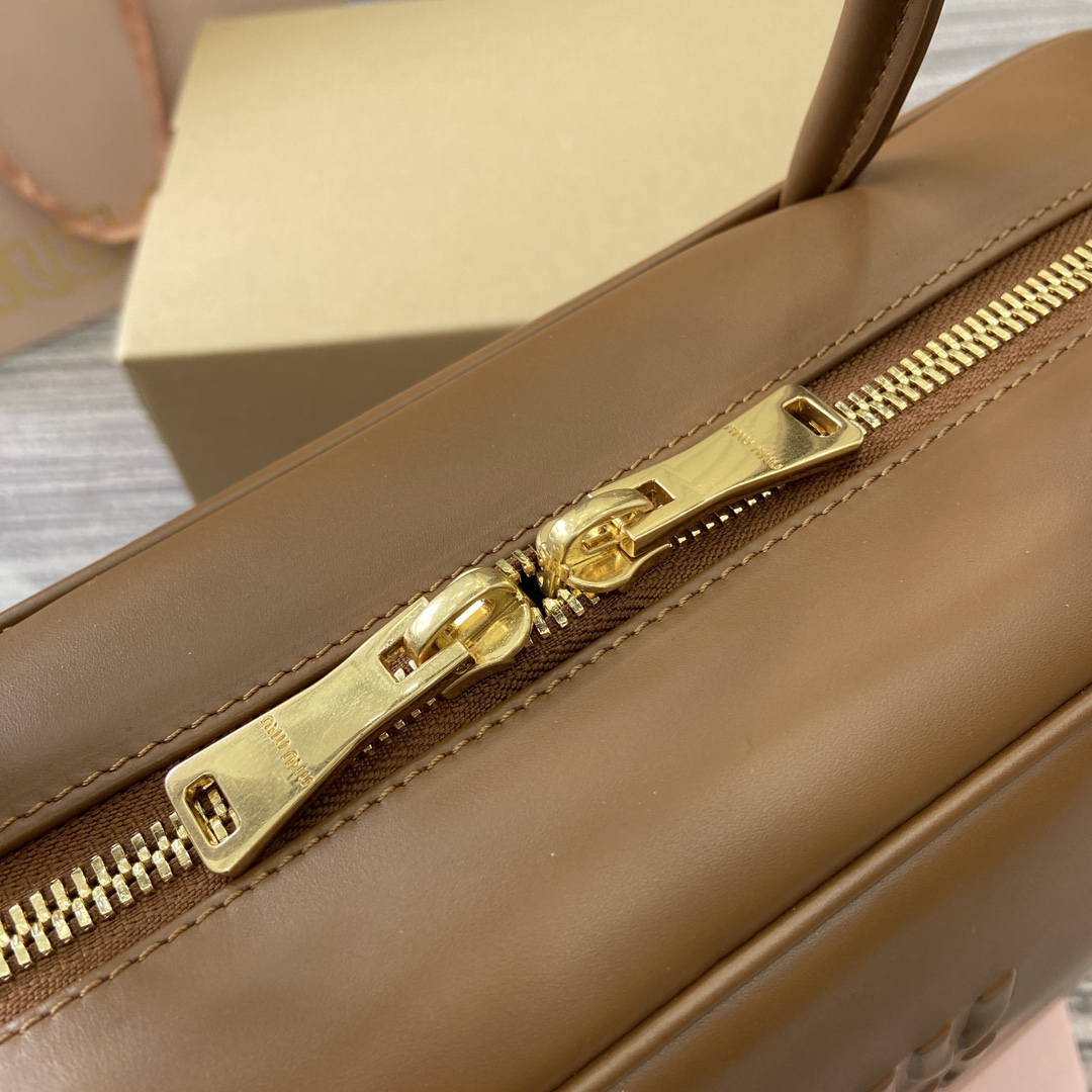 ミュウミュウバッグ Miu Miu 高品質 2025新作 ブリーフケース