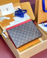 ルイヴィトンバッグ LOUIS VUITTON 高品質 2025新作 クラッチ M12820