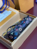ルイヴィトンバッグ LOUIS VUITTON 高品質 2025新作 アンダーアームバッグ M13404