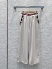 ミュウミュウ服 Miu Miu 2025新作 ズボン