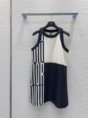 ディオール服 DIOR 2025新作 サスペンダースカート