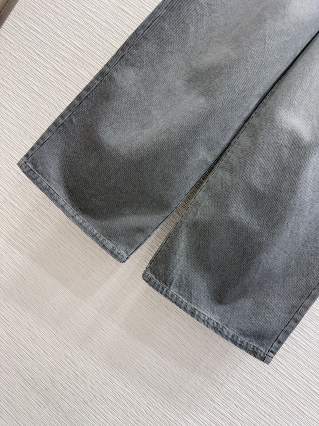 ロエベ服 LOEWE 2025新作 ズボン