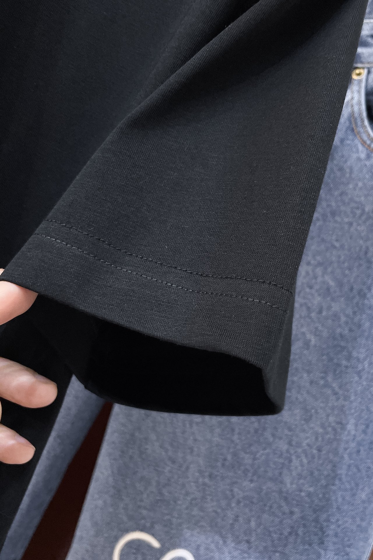 ルイヴィトン服 LOUIS VUITTON 2025新作 半袖Tシャツ
