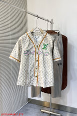 ルイヴィトン服 LOUIS VUITTON 2025新作 半袖Tシャツ