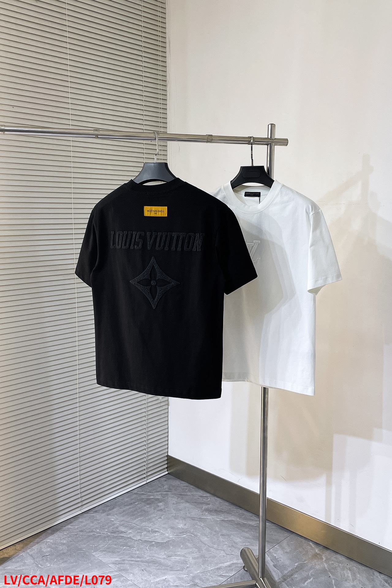 ルイヴィトン服 LOUIS VUITTON 2025新作 半袖Tシャツ