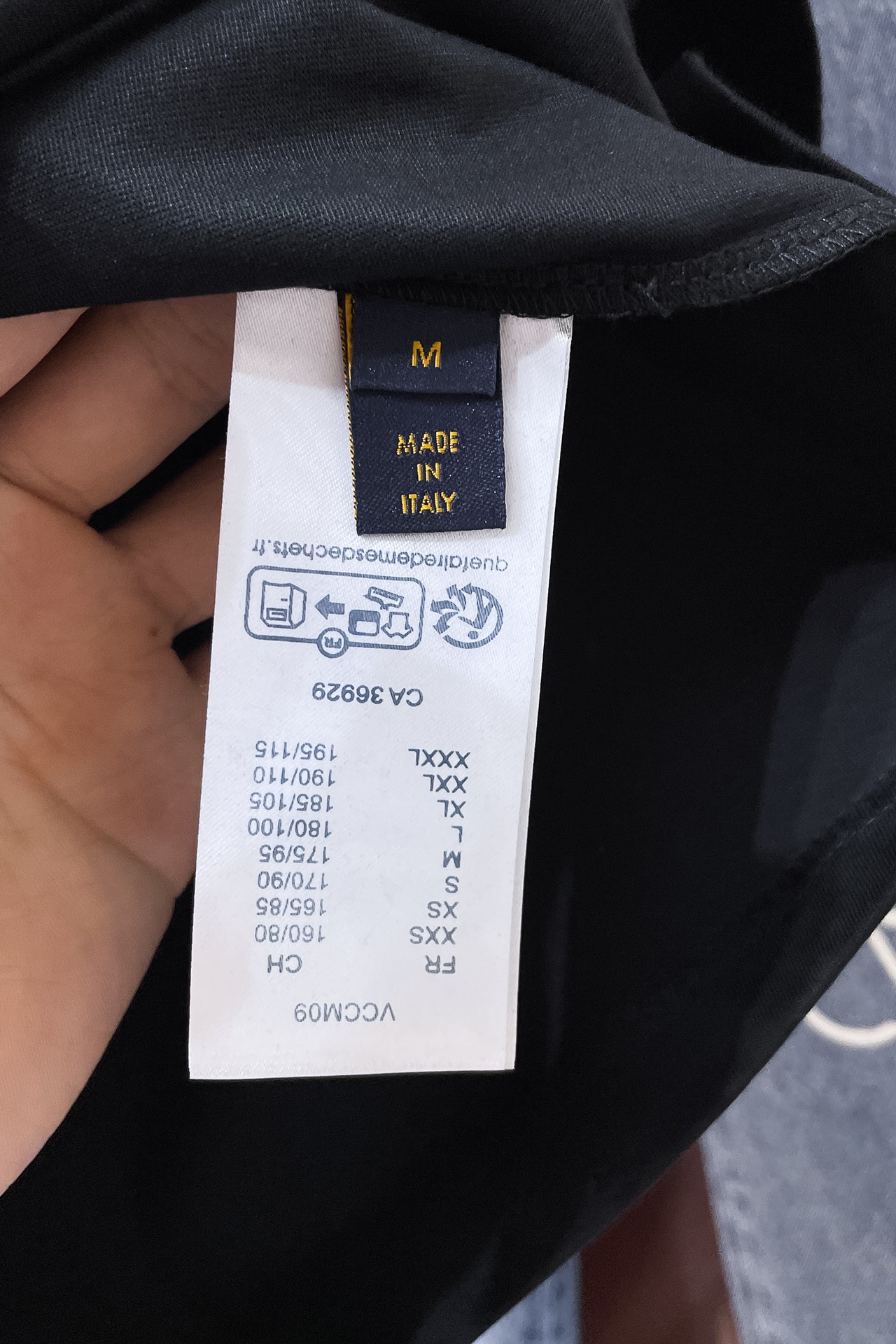 ルイヴィトン服 LOUIS VUITTON 2025新作 半袖Tシャツ