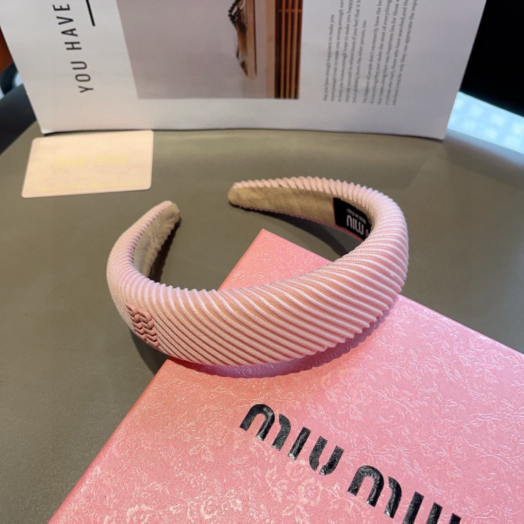 ミュウミュウカチューシャ Miu Miu 2025新作 カチューシャ