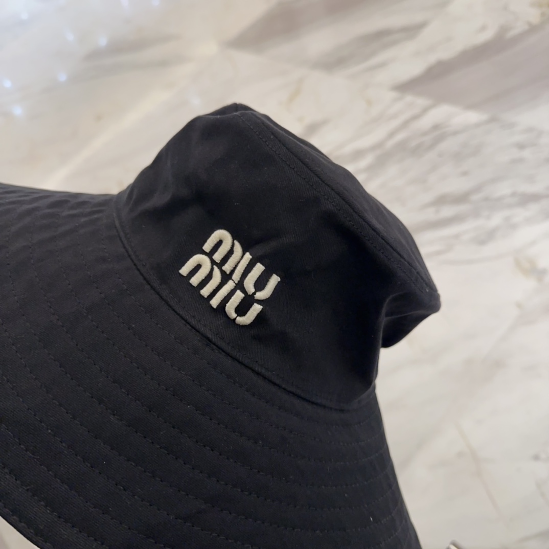 ミュウミュウ帽子 Miu Miu 2025新作 帽子