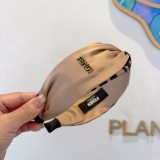 フェンディカチューシャ FENDI 2025新作 カチューシャ