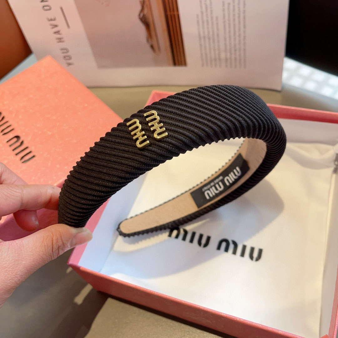 ミュウミュウカチューシャ Miu Miu 2025新作 カチューシャ