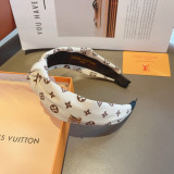 ルイヴィトンカチューシャ LOUIS VUITTON 2025新作 カチューシャ
