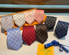 ルイヴィトンネクタイ LOUIS VUITTON 2025新作 ネクタイ