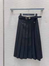 プラダ服 PRADA 2025新作 プリーツスカート