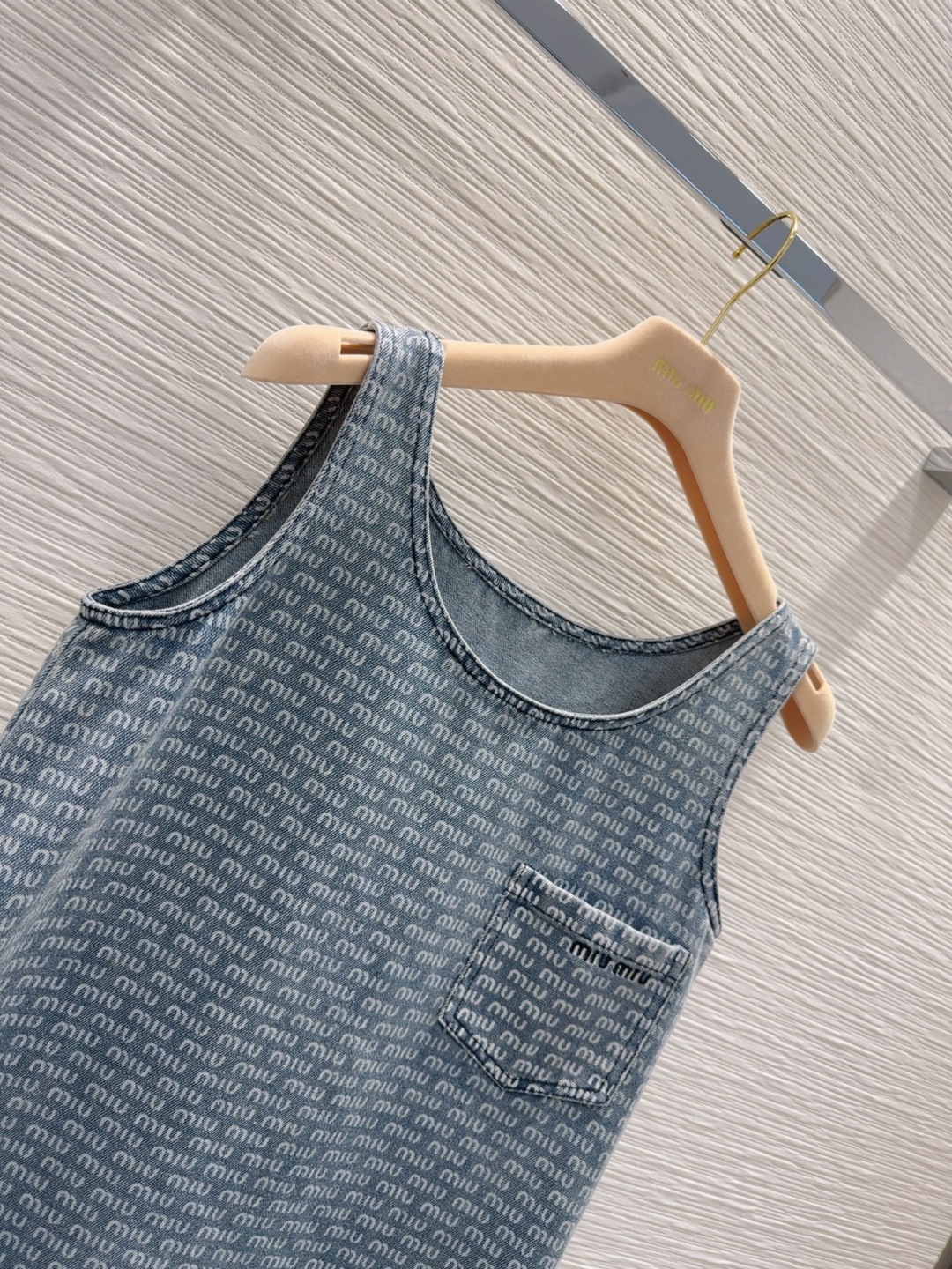 ミュウミュウ服 Miu Miu 2025新作 デニムスカート