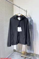 モンクレール服 MONCLER 2025新作 フード付きジャケット