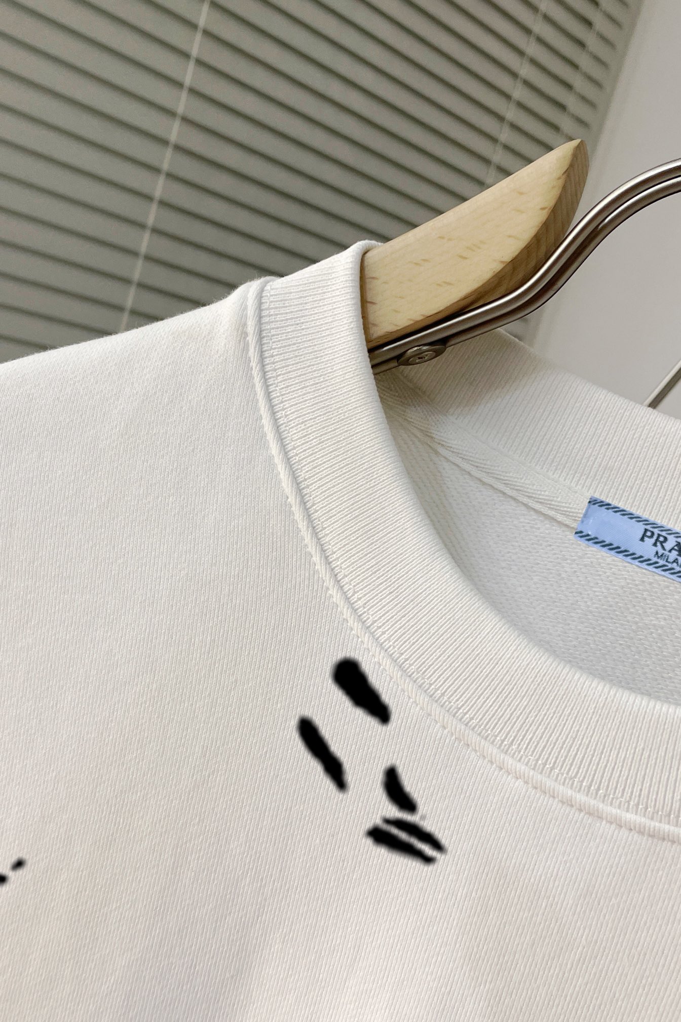 プラダ服 PRADA 2025新作 クルーネックスウェットシャツ