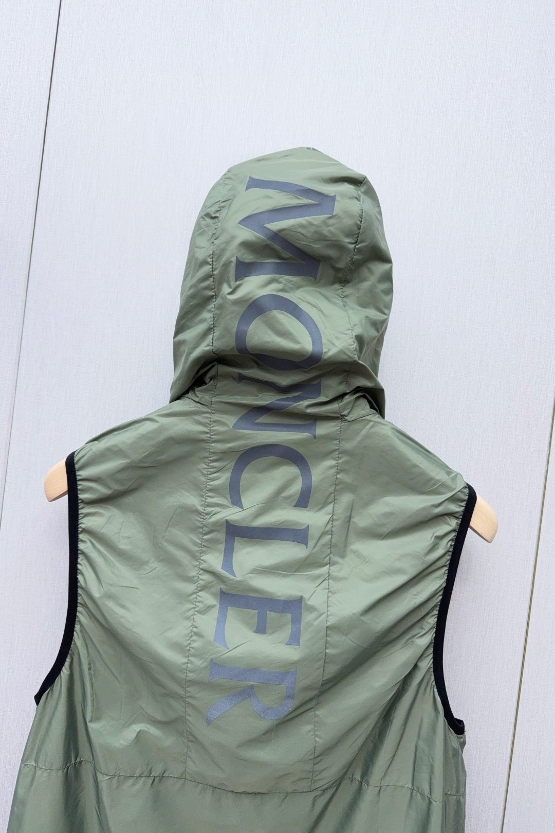 モンクレール服 MONCLER 2025新作 ベスト