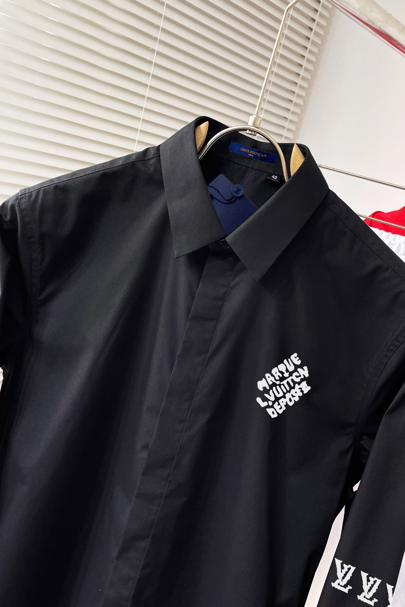 ルイヴィトン服 LOUIS VUITTON 2025新作 長袖シャツ