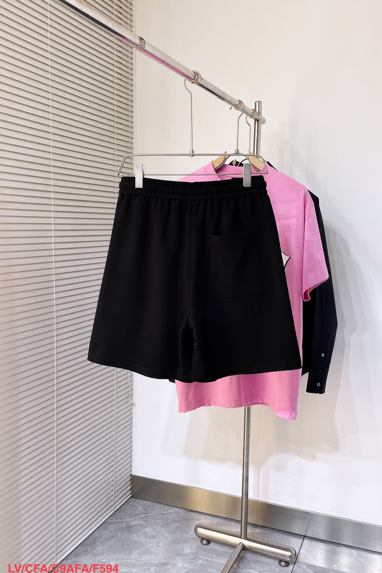 ルイヴィトン服 LOUIS VUITTON 2025新作 ショートパンツ