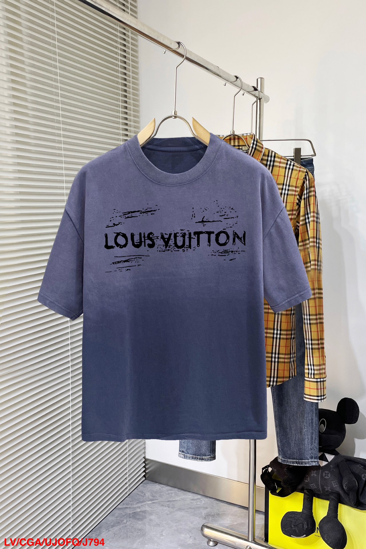 ルイヴィトン服 LOUIS VUITTON 2025新作 半袖Tシャツ