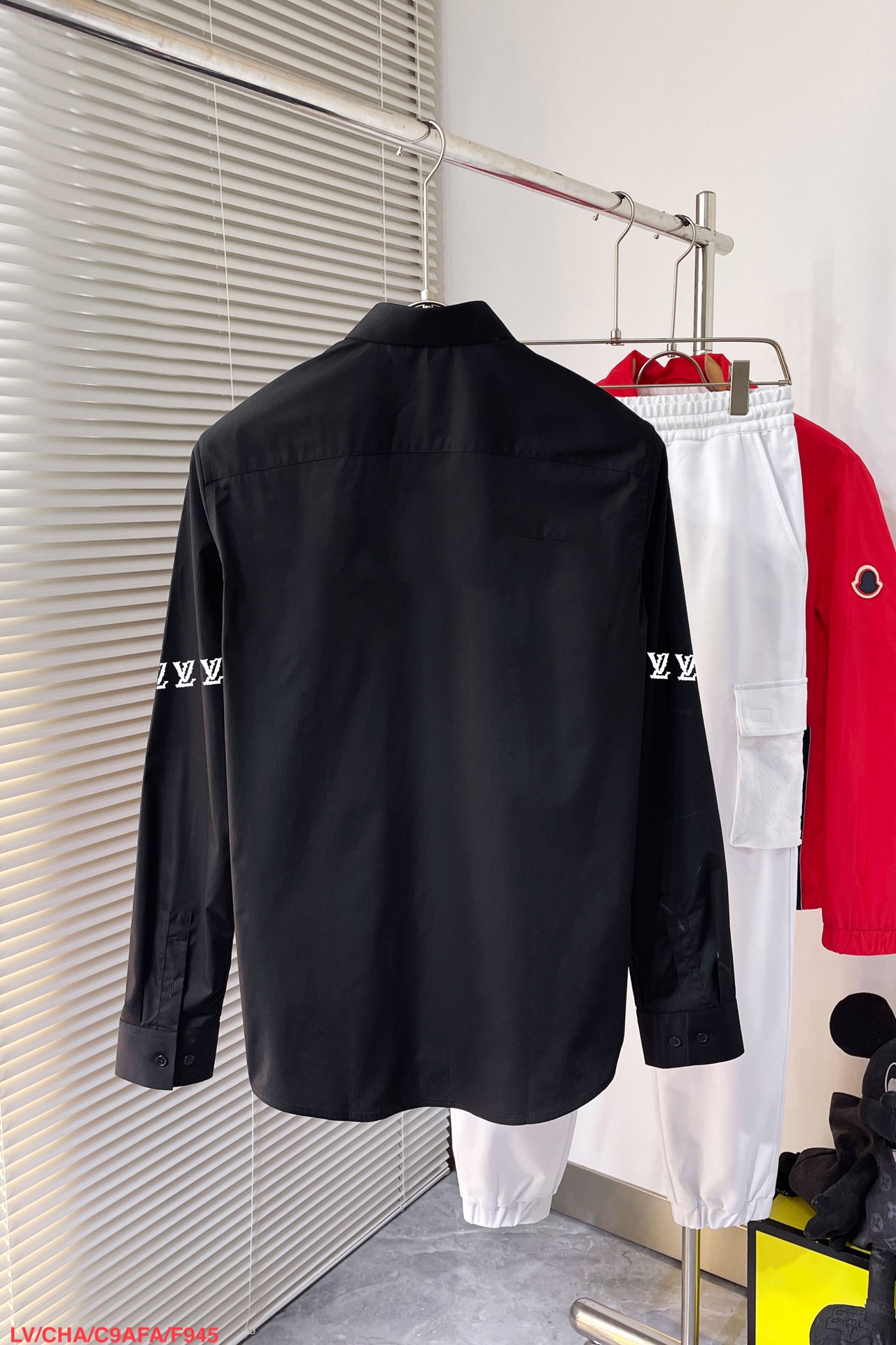 ルイヴィトン服 LOUIS VUITTON 2025新作 長袖シャツ