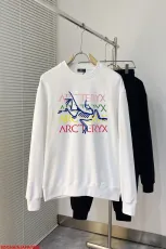 ARCTERYX服 ARCTERYX 2025新作 クルーネックスウェットシャツ