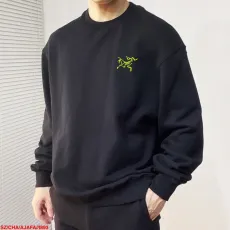 ARCTERYX服 ARCTERYX 2025新作 クルーネックスウェットシャツ
