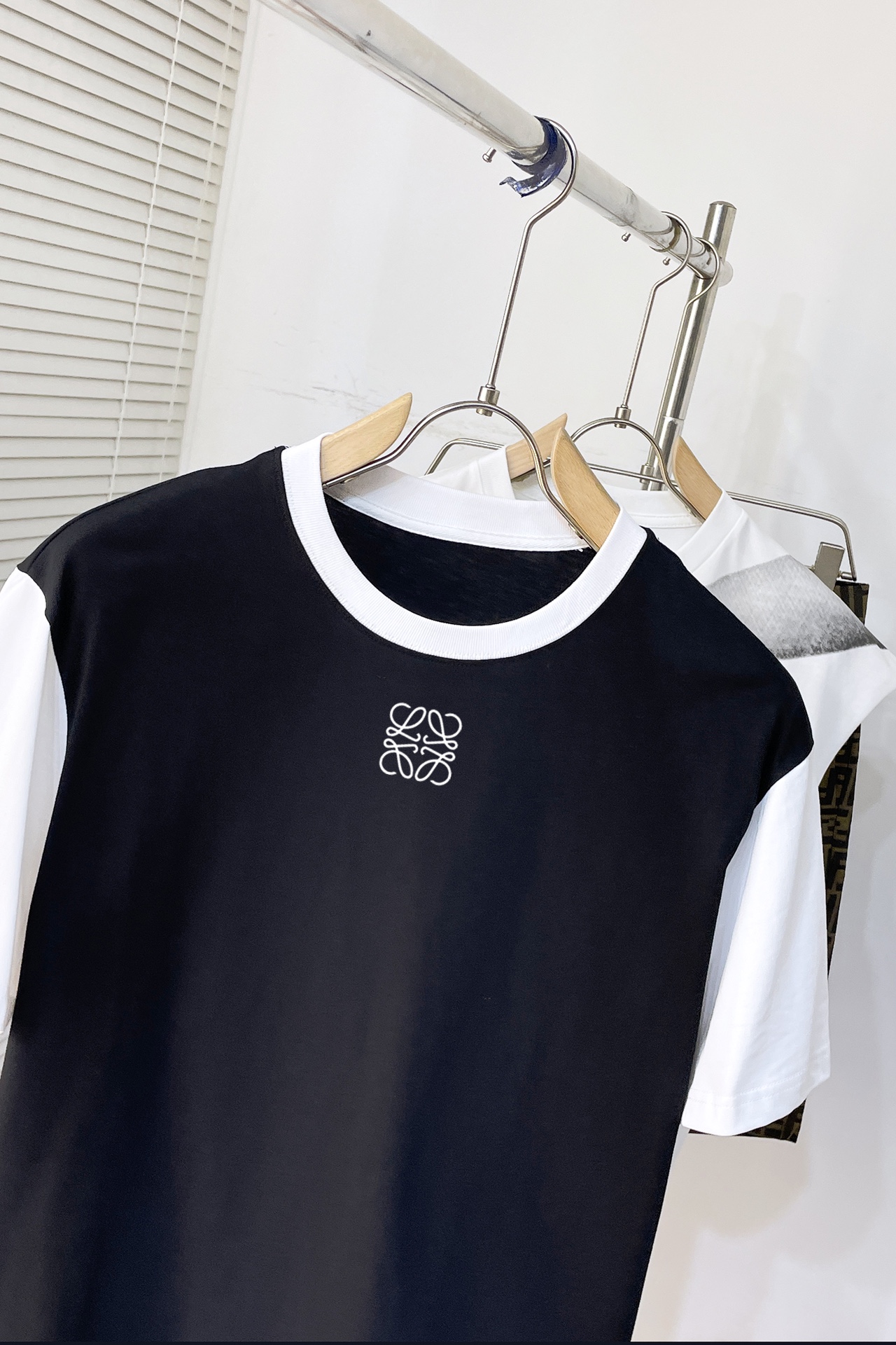 ロエベ服 LOEWE 2025新作 半袖Tシャツ