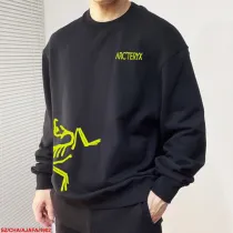 ARCTERYX服 ARCTERYX 2025新作 クルーネックスウェットシャツ